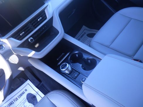 Certified 2025 Ford Explorer Active w/ Active Comfort Package image 19