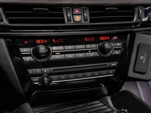 Used 2016 BMW X6 xDrive50i AWD/4WD image 27