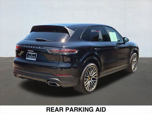 Used 2021 Porsche Cayenne AWD/4WD image 5
