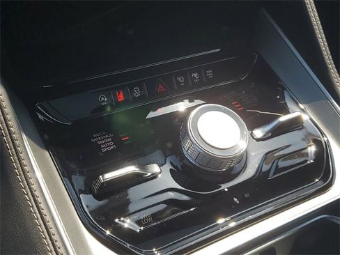New 2026 Jeep Grand Wagoneer Limited AWD/4WD image 30