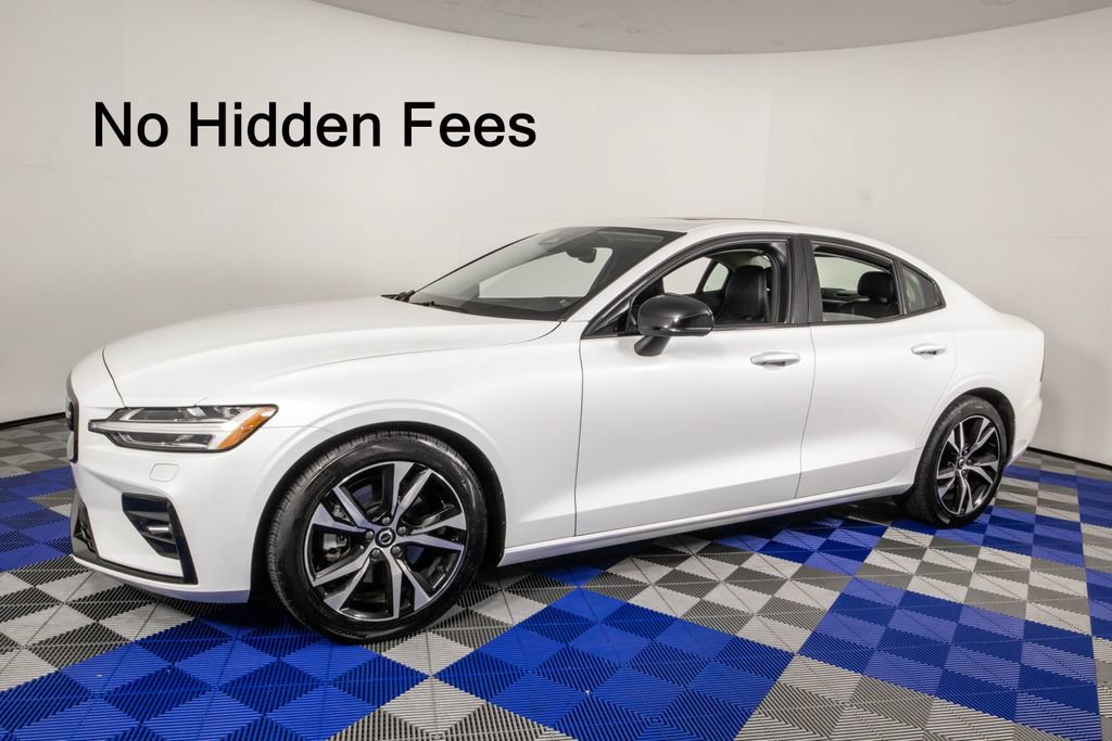 Used 2025 Volvo S60 B5 Core FWD image 1
