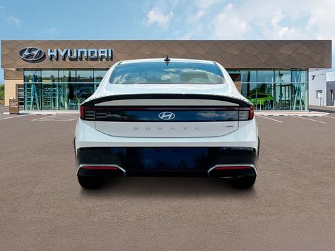 Used 2025 Hyundai Sonata SEL AWD/4WD image 7