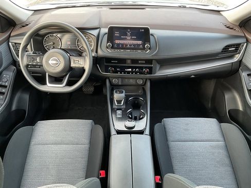 Used 2023 Nissan Rogue SV image 16