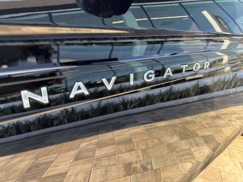 New 2025 Lincoln Navigator L Black Label image 8