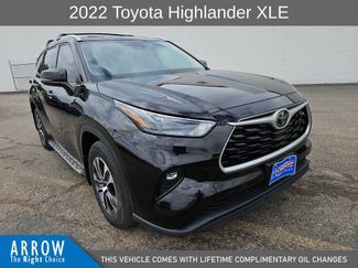 Used 2022 Toyota Highlander XLE FWD video 2