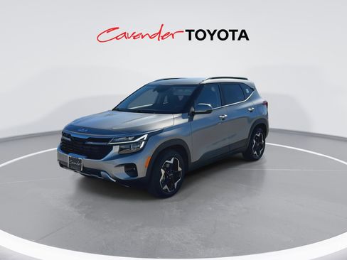 Used 2025 Kia Seltos S image 4