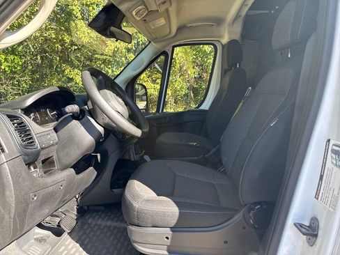 Used 2023 RAM ProMaster 2500 image 11