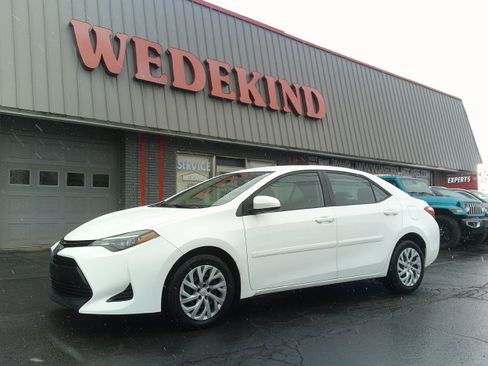 Used 2018 Toyota Corolla LE w/ Body Protection Package image 2