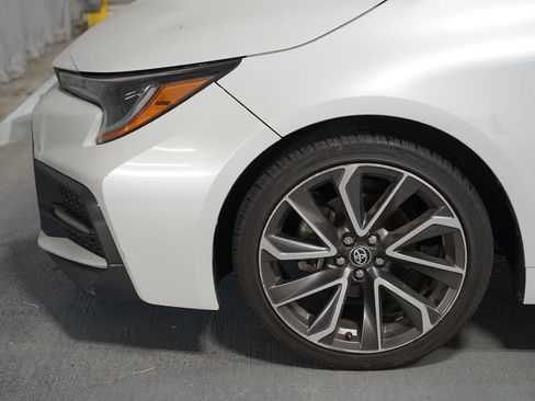 Used 2022 Toyota Corolla SE FWD image 5