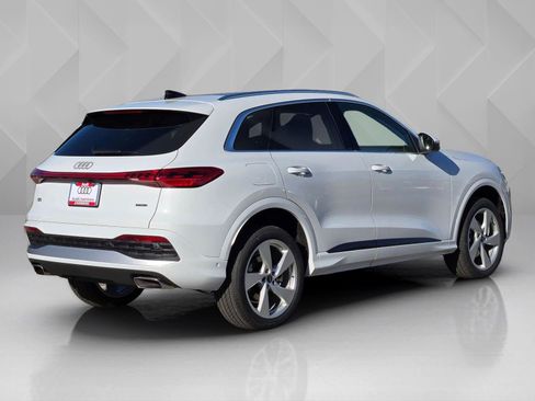 New 2025 Audi Q5 Premium Plus AWD/4WD image 6