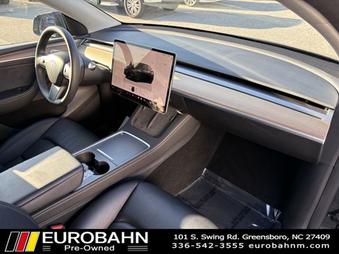 Used 2023 Tesla Model Y Performance image 16