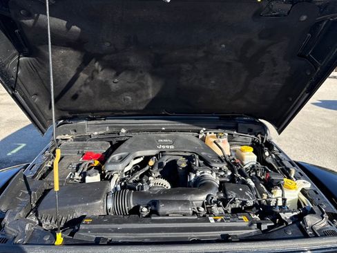 Used 2021 Jeep Wrangler Sport image 26