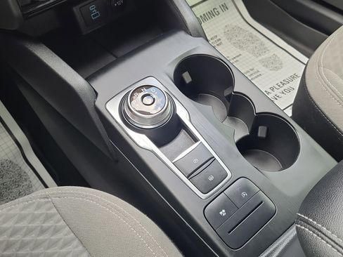 Used 2022 Ford Escape SE w/ Convenience Package image 23