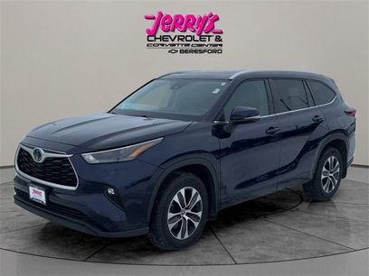Used 2022 Toyota Highlander XLE