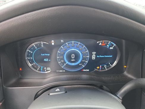 Used 2016 Cadillac Escalade ESV Luxury RWD image 42