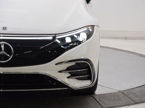 Used 2023 Mercedes-Benz EQS 580 4MATIC Sedan image 9