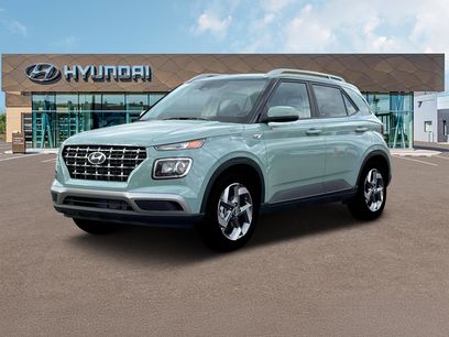 New 2025 Hyundai Venue SEL