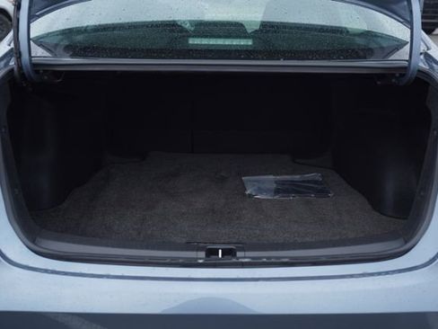 Used 2022 Toyota Corolla SE w/ Carpet Mat Package (TMS) image 18