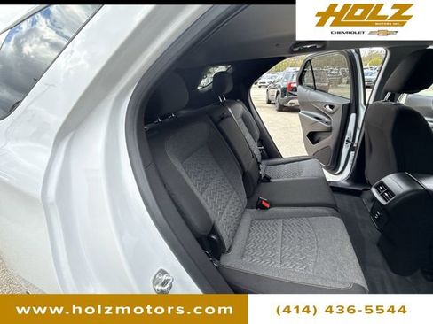 Certified 2024 Chevrolet Equinox LT FWD image 25