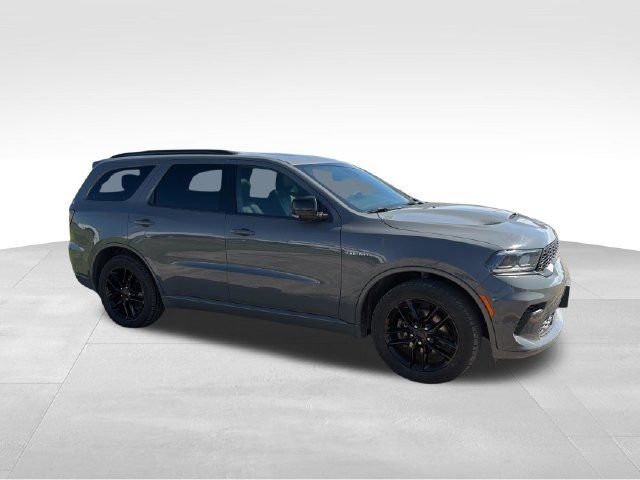 Used 2025 Dodge Durango R/T AWD/4WD image 3