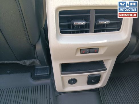 Used 2024 Ford Edge Titanium w/ Equipment Group 301A AWD/4WD image 37