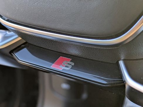 Used 2020 Audi S8 L w/ Full Leather Package image 17