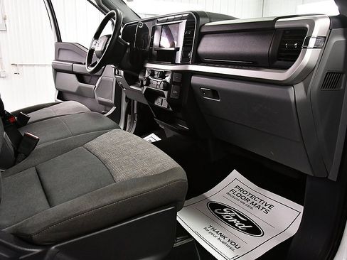 Used 2024 Ford F350 XLT image 30