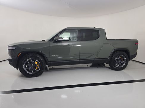Used 2022 Rivian R1T Launch Edition image 2