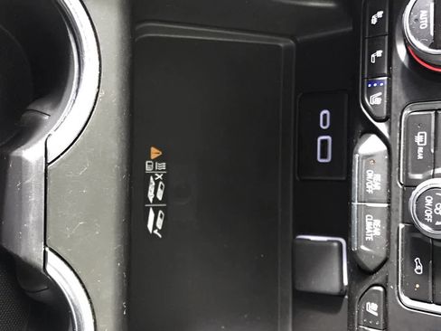 Used 2024 Chevrolet Tahoe High Country image 57