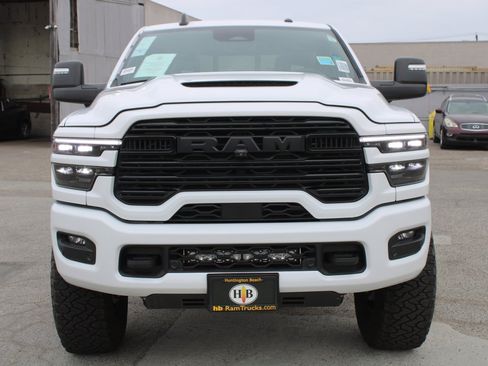 New 2026 RAM 2500 Laramie AWD/4WD image 2