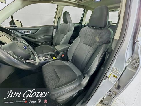 Used 2022 Subaru Forester Premium image 21