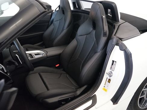 Used 2022 BMW Z4 sDrive30i RWD image 3