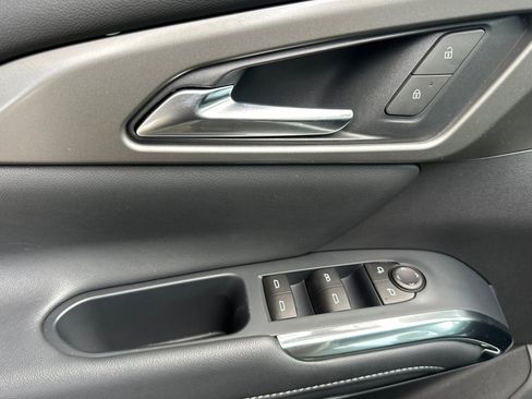 New 2025 Chevrolet Traverse LT w/ Enhanced Driving Package image 11