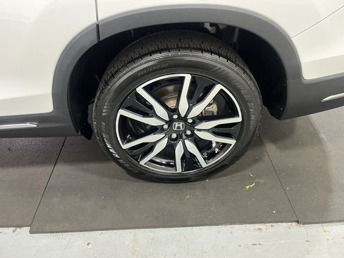 Used 2017 MAZDA CX-5 Touring w/ Preferred Equipment Package AWD/4WD image 26