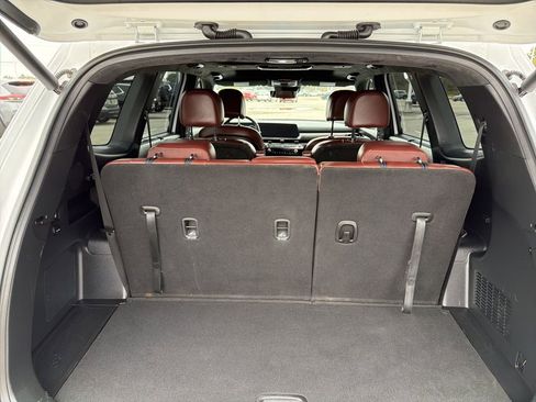Used 2024 Kia Telluride SX Prestige image 11