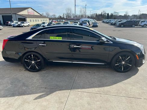 Used 2013 Cadillac XTS Premium image 4