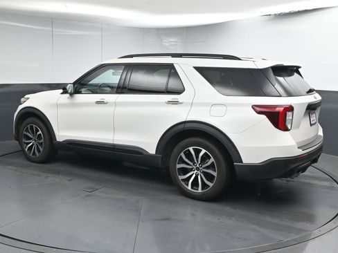 Used 2020 Ford Explorer ST w/ Premium Technology Package image 6
