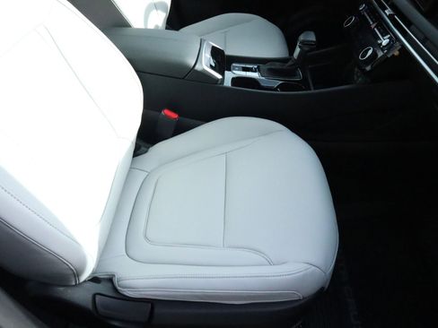 New 2026 Hyundai Santa Cruz SEL FWD image 19