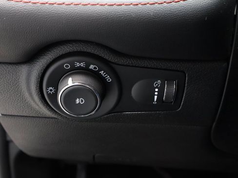 Used 2023 Dodge Durango GT image 31