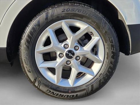 Used 2022 Kia Soul LX w/ Technology Package image 22