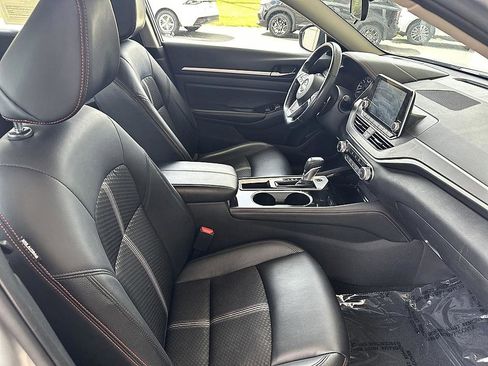 Certified 2024 Nissan Altima 2.5 SR FWD image 19