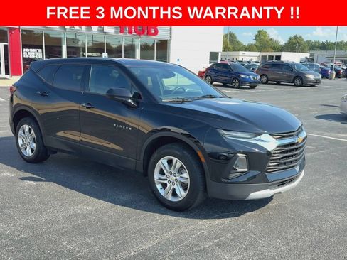 Used 2021 Chevrolet Blazer LT FWD image 2