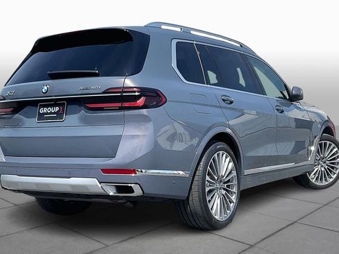 Certified 2024 BMW X7 xDrive40i w/ Premium Package image 12