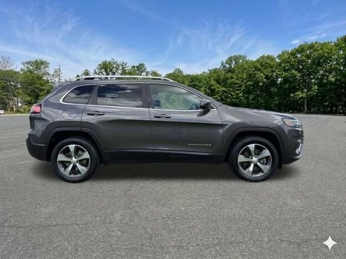 Used 2019 Jeep Cherokee Limited AWD/4WD image 10