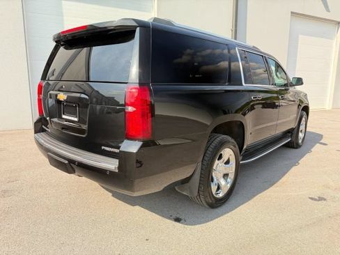 Used 2019 Chevrolet Suburban Premier w/ Max Trailering Package AWD/4WD image 8