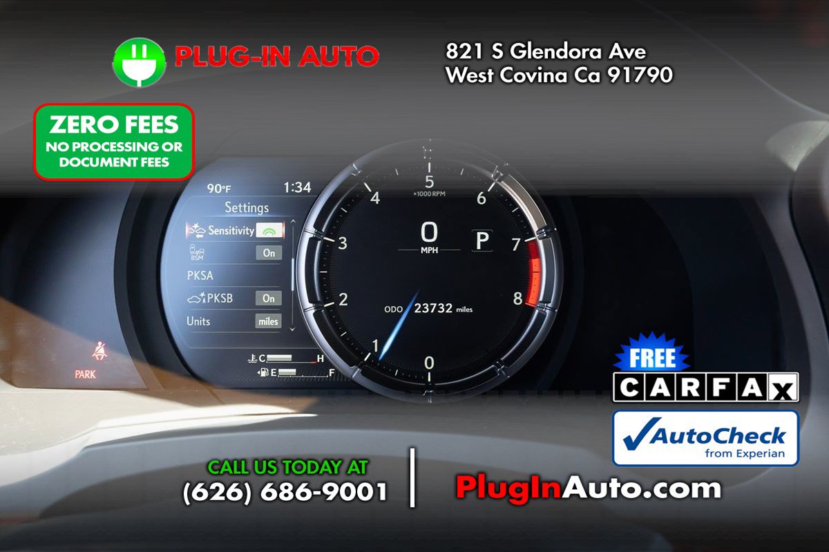 Used 2023 Lexus IS 500 w/ Accessory Package RWD image 25