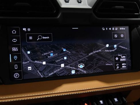 Used 2025 Lamborghini Urus SE image 23