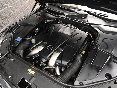 Used 2015 Mercedes-Benz S 550 4MATIC Sedan image 12
