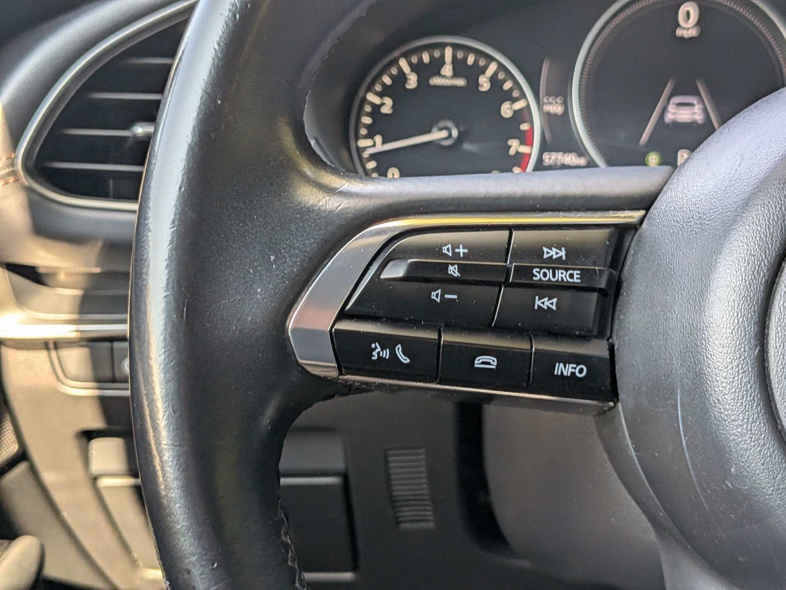 Used 2024 MAZDA MAZDA3 s FWD image 21