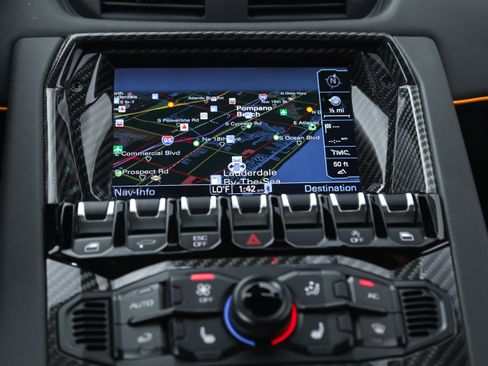 Used 2020 Lamborghini Aventador SVJ image 37